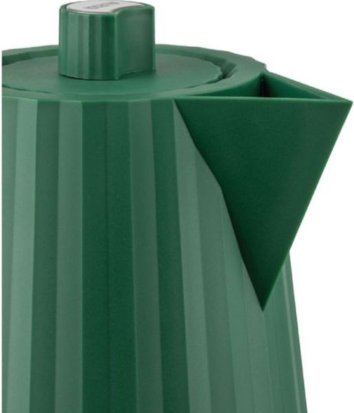 Gr&oslash;nn Pliss&eacute; Elektrisk vannkoker 1,7 liter by Alessi