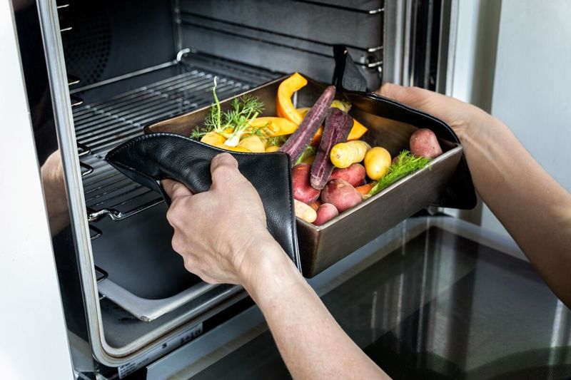 DUTCHDELUXES Gryteklut i skinn, Svart